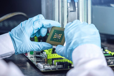 高技術與維修芯片 工程師手套計算機在故障檢測中的應用